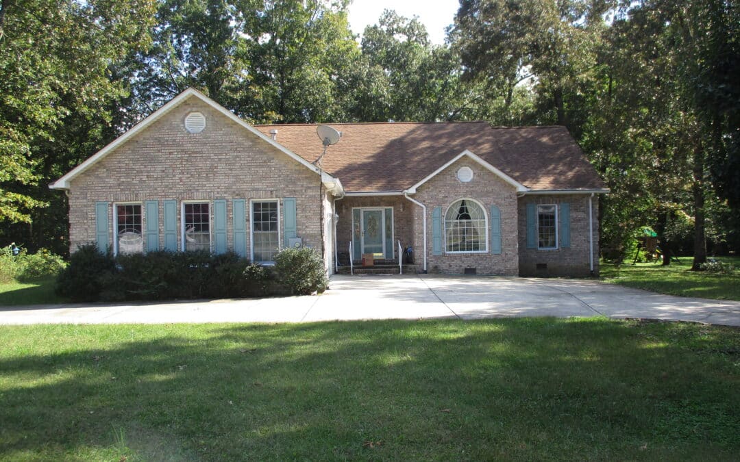 ONLINE REAL ESTATE AUCTION-2155 KENO DR CROSSVILLE TN 38572
